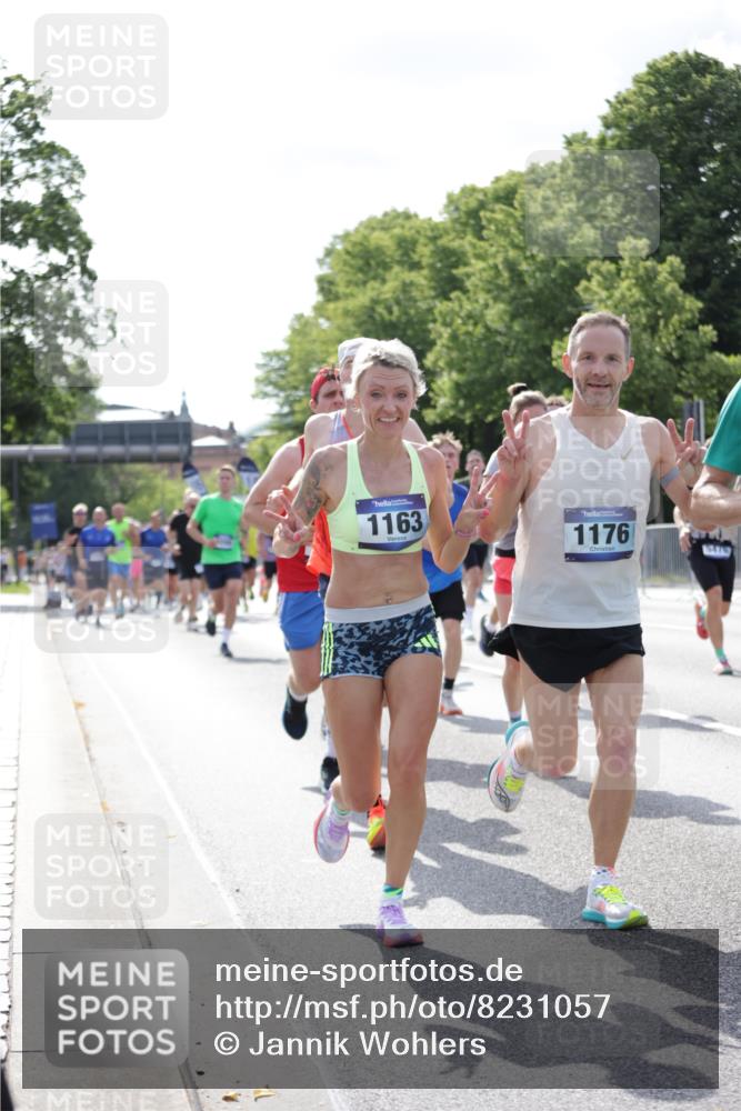 29.06.2025 - hella hamburg halbmarathon Jannik Wohlers http://msf.ph/oto/8231057 29.06.2025 09:52:24 Lombardsbrücke 1070, 1163, 1176, 1220, 1415, 1613, 1782, 2189, 2233, 2788, 3098, 3109, 3124, 3917, 4080, 4277, 4497, 4691, 4933, 4981, 5007, 5476, 5477, 5682, 6716, 7067, 7191, 7325, 7451, 7599, 7843, 7865, 7961, 8467, 9081, 9213, 9374, 10000, 10099, 10251, 10750, 10969, 11346, 11778, 12365, 12372, 12579, 12588, 12723, 13687, 13714, 14661, 14703, 14849, 15126, 15133, 15280, 15301, 15356, 15362, 15808, 15894, 16414, 17000, 17846, 18632, 18637, 18680, 18982 meine-sportfotos.de