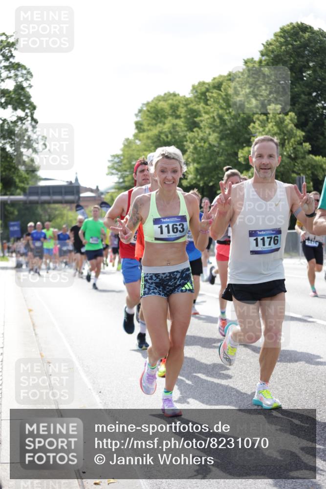 29.06.2025 - hella hamburg halbmarathon Jannik Wohlers http://msf.ph/oto/8231070 29.06.2025 09:52:24 Lombardsbrücke 1070, 1163, 1176, 1220, 1415, 1613, 1782, 2189, 2233, 2788, 3098, 3109, 3124, 3917, 4080, 4277, 4497, 4691, 4933, 4981, 5007, 5476, 5477, 5682, 6716, 7067, 7191, 7325, 7451, 7599, 7843, 7865, 7961, 8467, 9081, 9213, 9374, 10000, 10099, 10251, 10750, 10969, 11346, 11778, 12365, 12372, 12579, 12588, 12723, 13687, 13714, 14661, 14703, 14849, 15126, 15133, 15280, 15301, 15356, 15362, 15808, 15894, 16414, 17000, 17846, 18632, 18637, 18680, 18982 meine-sportfotos.de