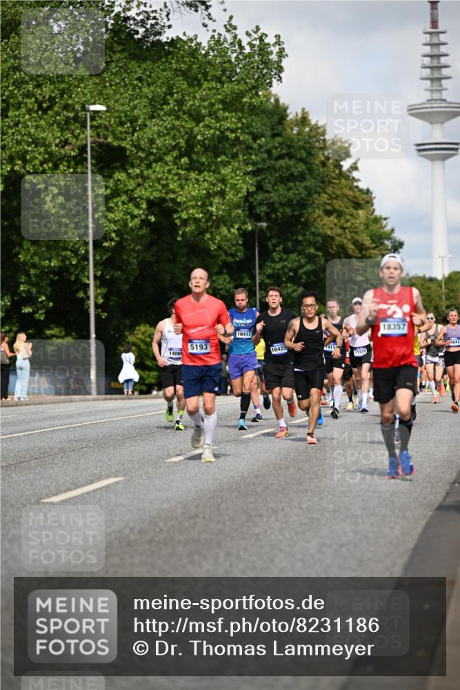 29.06.2025 - hella hamburg halbmarathon Dr. Thomas Lammeyer http://msf.ph/oto/8231186 29.06.2025 09:50:20 Kennedybrücke 1053, 1396, 1407, 1411, 1577, 1959, 2243, 2836, 3935, 5048, 5152, 5193, 5660, 6305, 6473, 7080, 7466, 7622, 7867, 8312, 8323, 9376, 9508, 10477, 11370 meine-sportfotos.de