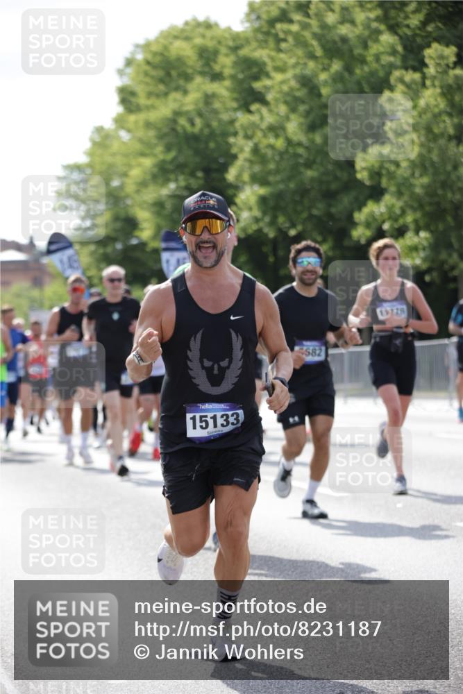 29.06.2025 - hella hamburg halbmarathon Jannik Wohlers http://msf.ph/oto/8231187 29.06.2025 09:52:27 Lombardsbrücke 1070, 1163, 1176, 1415, 1613, 1782, 2189, 2213, 2233, 2788, 2970, 3021, 3098, 3109, 3124, 3917, 3928, 4080, 4277, 4497, 4691, 4933, 4981, 5007, 5476, 5477, 5682, 6716, 7005, 7093, 7191, 7325, 7451, 7599, 7843, 8467, 9081, 9213, 9374, 9538, 10000, 10099, 10208, 10211, 10251, 10750, 10969, 11346, 11778, 12372, 12534, 12579, 12588, 12783, 13687, 13709, 13714, 14661, 14690, 14849, 15126, 15133, 15280, 15301, 15356, 15362, 15894, 16414, 18982 meine-sportfotos.de