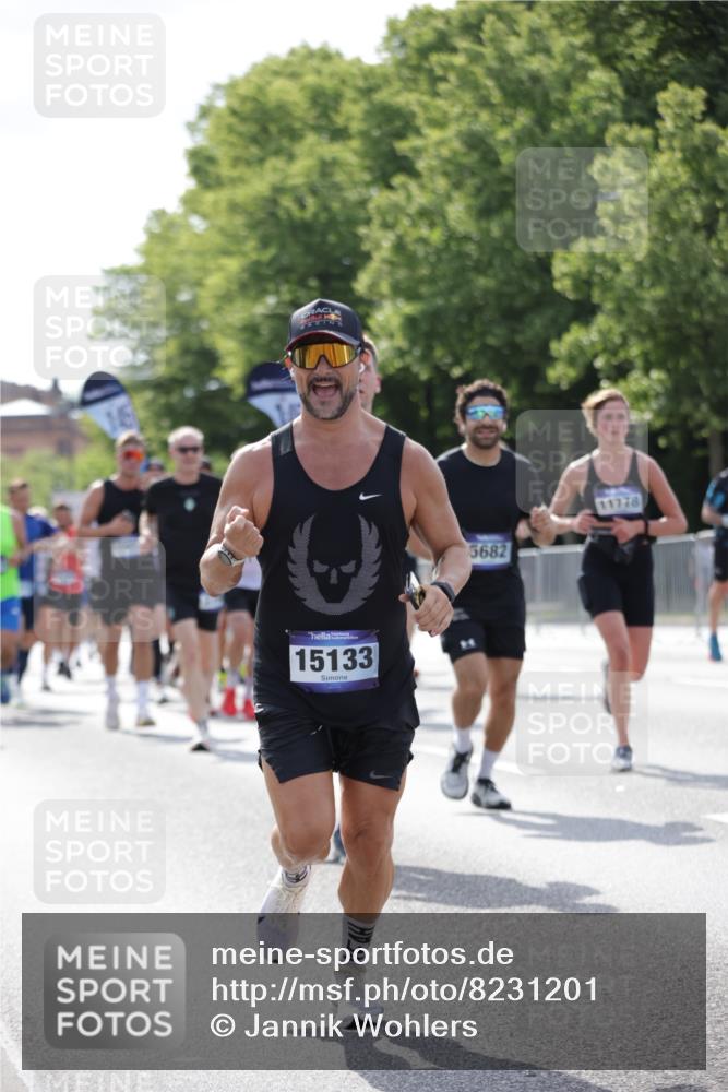 29.06.2025 - hella hamburg halbmarathon Jannik Wohlers http://msf.ph/oto/8231201 29.06.2025 09:52:27 Lombardsbrücke 1070, 1163, 1176, 1415, 1613, 1782, 2189, 2213, 2233, 2788, 2970, 3021, 3098, 3109, 3124, 3917, 3928, 4080, 4277, 4497, 4691, 4933, 4981, 5007, 5476, 5477, 5682, 6716, 7005, 7093, 7191, 7325, 7451, 7599, 7843, 8467, 9081, 9213, 9374, 9538, 10000, 10099, 10208, 10211, 10251, 10750, 10969, 11346, 11778, 12372, 12534, 12579, 12588, 12783, 13687, 13709, 13714, 14661, 14690, 14849, 15126, 15133, 15280, 15301, 15356, 15362, 15894, 16414, 18982 meine-sportfotos.de