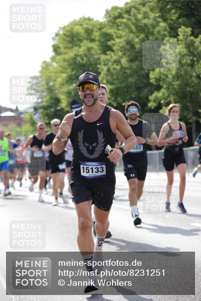 29.06.2025 - hella hamburg halbmarathon Jannik Wohlers http://msf.ph/oto/8231251 29.06.2025 09:52:27 Lombardsbrücke 1070, 1163, 1176, 1415, 1613, 1782, 2189, 2213, 2233, 2788, 2970, 3021, 3098, 3109, 3124, 3917, 3928, 4080, 4277, 4497, 4691, 4933, 4981, 5007, 5476, 5477, 5682, 6716, 7005, 7093, 7191, 7325, 7451, 7599, 7843, 8467, 9081, 9213, 9374, 9538, 10000, 10099, 10208, 10211, 10251, 10750, 10969, 11346, 11778, 12372, 12534, 12579, 12588, 12783, 13687, 13709, 13714, 14661, 14690, 14849, 15126, 15133, 15280, 15301, 15356, 15362, 15894, 16414, 18982 meine-sportfotos.de