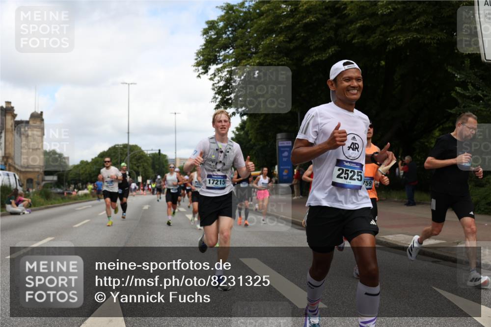 29.06.2025 - hella hamburg halbmarathon Yannick Fuchs http://msf.ph/oto/8231325 29.06.2025 10:34:04 20KM 1343, 2044, 2525, 2546, 2563, 2972, 3282, 4565, 4759, 5752, 6037, 7981, 8319, 8925, 9116, 9265, 9540, 11284, 11305, 12335, 12372, 13479, 13514, 14204, 14272, 14311, 14359, 15013, 15094, 15336, 15435, 15556, 15744, 16656, 16820, 17005, 17215, 17360, 17425, 17668, 18149, 18154, 18285, 18547, 18803 meine-sportfotos.de