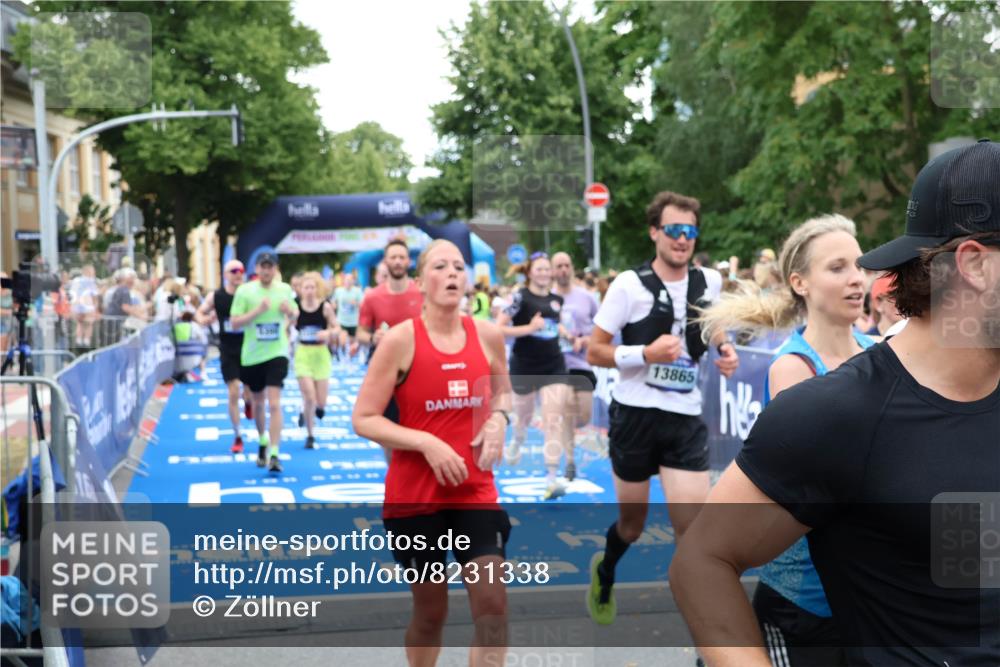 29.06.2025 - hella hamburg halbmarathon Zöllner http://msf.ph/oto/8231338 29.06.2025 10:53:46 Ziel 2058, 2082, 2518, 2630, 3819, 5399, 5607, 6877, 7177, 8285, 8335, 10895, 11588, 11589, 11604, 12632, 13865, 14702, 14818, 15061, 15441, 16092, 17482, 18143, 18514, 18715 meine-sportfotos.de