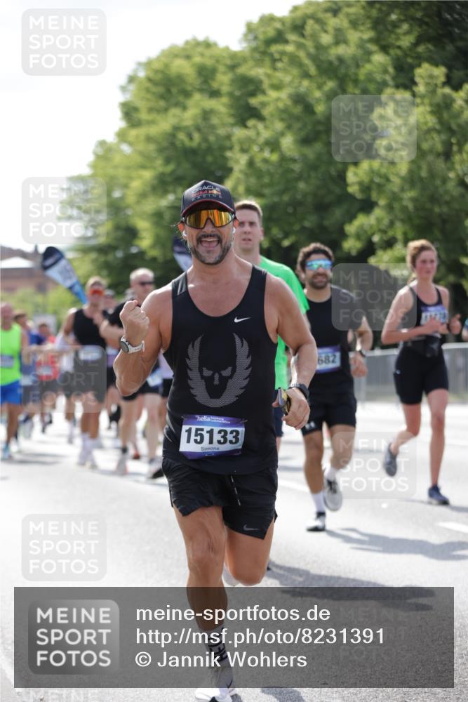29.06.2025 - hella hamburg halbmarathon Jannik Wohlers http://msf.ph/oto/8231391 29.06.2025 09:52:27 Lombardsbrücke 1070, 1163, 1176, 1415, 1613, 1782, 2189, 2213, 2233, 2788, 2970, 3021, 3098, 3109, 3124, 3917, 3928, 4080, 4277, 4497, 4691, 4933, 4981, 5007, 5476, 5477, 5682, 6716, 7005, 7093, 7191, 7325, 7451, 7599, 7843, 8467, 9081, 9213, 9374, 9538, 10000, 10099, 10208, 10211, 10251, 10750, 10969, 11346, 11778, 12372, 12534, 12579, 12588, 12783, 13687, 13709, 13714, 14661, 14690, 14849, 15126, 15133, 15280, 15301, 15356, 15362, 15894, 16414, 18982 meine-sportfotos.de