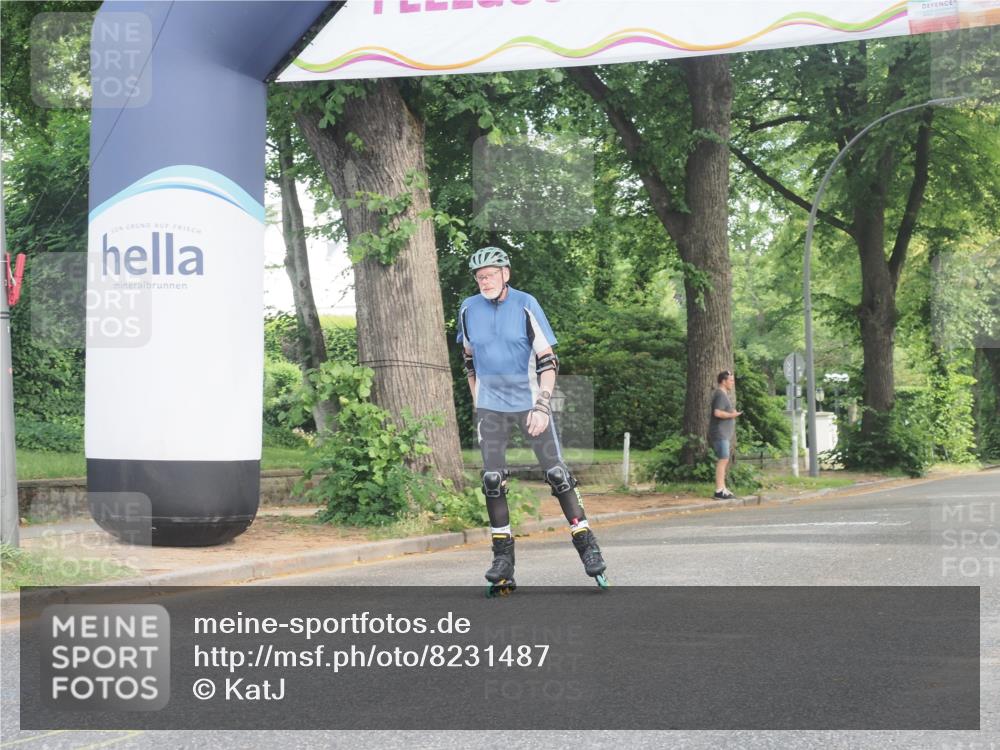 29.06.2025 - hella hamburg halbmarathon KatJ http://msf.ph/oto/8231487 29.06.2025 09:42:23 Zwischen KM18-KM19  meine-sportfotos.de