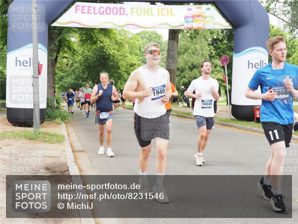 29.06.2025 - hella hamburg halbmarathon MichiJ http://msf.ph/oto/8231546 29.06.2025 10:49:38 Zwischen KM18-KM19 1114, 1940, 4511, 4859, 7869, 9124, 10866, 11402, 12662, 13551, 16371, 16420, 16540 meine-sportfotos.de