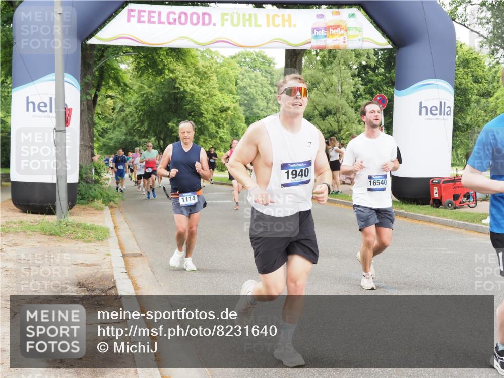 29.06.2025 - hella hamburg halbmarathon MichiJ http://msf.ph/oto/8231640 29.06.2025 10:49:38 Zwischen KM18-KM19 1114, 1940, 4511, 4859, 7869, 9124, 10866, 11402, 12662, 13551, 16371, 16420, 16540 meine-sportfotos.de