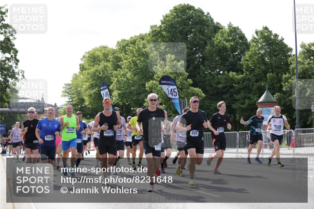 29.06.2025 - hella hamburg halbmarathon Jannik Wohlers http://msf.ph/oto/8231648 29.06.2025 09:52:29 Lombardsbrücke 1070, 1163, 1176, 1613, 1782, 2048, 2189, 2213, 2233, 2788, 2970, 3021, 3098, 3109, 3124, 3917, 3928, 4080, 4277, 4497, 4691, 4933, 4981, 5476, 5477, 5682, 6716, 7005, 7093, 7191, 7325, 7599, 7843, 8145, 8467, 8704, 8722, 8819, 9081, 9213, 9232, 9374, 9538, 10000, 10208, 10211, 10216, 10251, 10750, 10969, 11153, 11346, 11778, 12372, 12534, 12579, 12588, 12783, 13687, 13709, 13714, 13782, 14661, 14690, 14849, 15126, 15133, 15280, 15301, 15356, 15362, 15894, 16414 meine-sportfotos.de