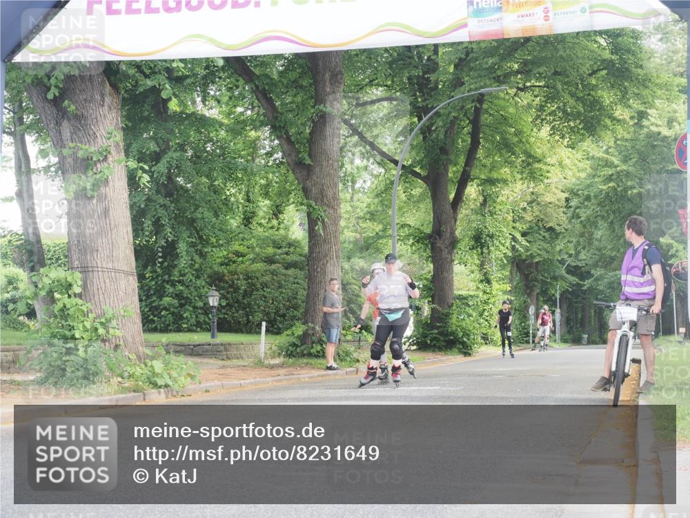 29.06.2025 - hella hamburg halbmarathon KatJ http://msf.ph/oto/8231649 29.06.2025 09:42:32 Zwischen KM18-KM19  meine-sportfotos.de