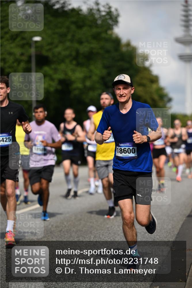 29.06.2025 - hella hamburg halbmarathon Dr. Thomas Lammeyer http://msf.ph/oto/8231748 29.06.2025 09:50:24 Kennedybrücke 1002, 1053, 1396, 1407, 1411, 1577, 1910, 1959, 2563, 2836, 2851, 3790, 3935, 4740, 5152, 5193, 6032, 6305, 6473, 7080, 7466, 7622, 7831, 7867, 8323, 9376, 9508, 10477, 11055, 11370 meine-sportfotos.de