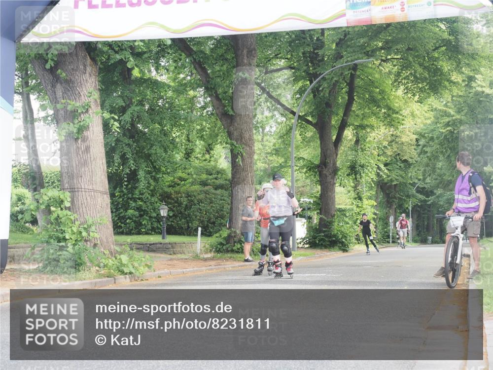 29.06.2025 - hella hamburg halbmarathon KatJ http://msf.ph/oto/8231811 29.06.2025 09:42:32 Zwischen KM18-KM19  meine-sportfotos.de