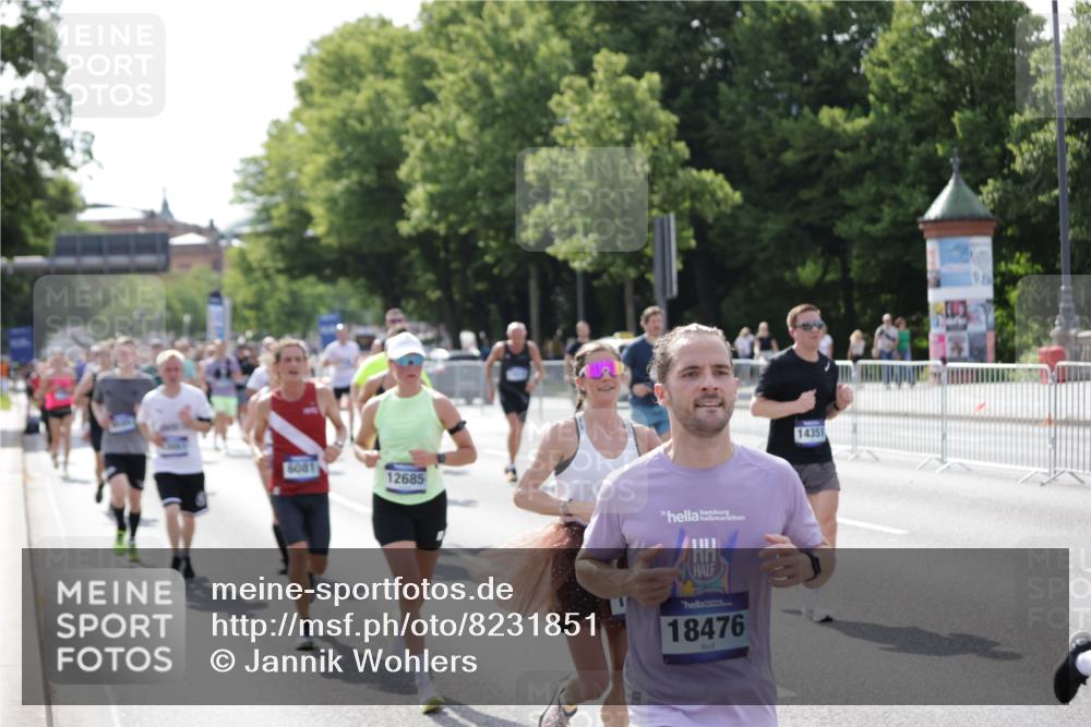 29.06.2025 - hella hamburg halbmarathon Jannik Wohlers http://msf.ph/oto/8231851 29.06.2025 09:52:42 Lombardsbrücke 1012, 1391, 1735, 2048, 2213, 2234, 2590, 2788, 2970, 3021, 3098, 3304, 3907, 3917, 3928, 4981, 4997, 5132, 5623, 5682, 6081, 6152, 6712, 6716, 7005, 7093, 7147, 7450, 8063, 8145, 8467, 8664, 8694, 8704, 8722, 8819, 9232, 9374, 9538, 9540, 9544, 9585, 10208, 10211, 10216, 10313, 11094, 11153, 11291, 11469, 11778, 12154, 12534, 12685, 12783, 12966, 13015, 13051, 13709, 13782, 14351, 14690, 14794, 15126, 15651 meine-sportfotos.de