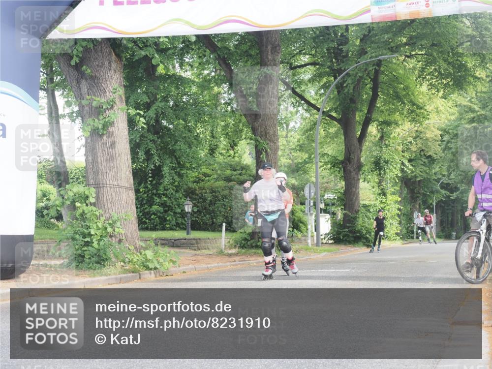 29.06.2025 - hella hamburg halbmarathon KatJ http://msf.ph/oto/8231910 29.06.2025 09:42:33 Zwischen KM18-KM19  meine-sportfotos.de