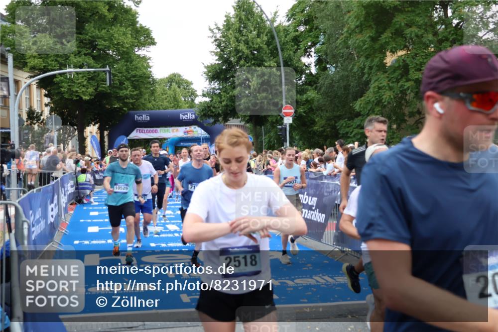 29.06.2025 - hella hamburg halbmarathon Zöllner http://msf.ph/oto/8231971 29.06.2025 10:53:54 Ziel 1422, 1706, 1870, 5607, 6260, 6877, 7177, 7395, 7973, 8285, 9922, 10529, 10891, 12413, 14026, 15502, 16477, 16538, 17740, 18249, 18418, 18487, 18759, 18831, 18915, 19177 meine-sportfotos.de
