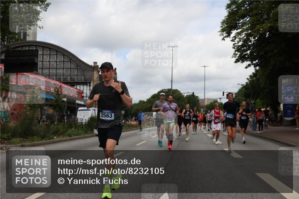 29.06.2025 - hella hamburg halbmarathon Yannick Fuchs http://msf.ph/oto/8232105 29.06.2025 10:34:11 20KM 1343, 2044, 2525, 2546, 2563, 2972, 3547, 4398, 4565, 4759, 5752, 7981, 8319, 8346, 8925, 9116, 9265, 9540, 11284, 11305, 11714, 11806, 12046, 12091, 12335, 12372, 13190, 13479, 13514, 14204, 14272, 14359, 15094, 15336, 15435, 15744, 17005, 17215, 17360, 17425, 17668, 17792, 17916, 18013, 18149, 18154, 18285, 18803 meine-sportfotos.de