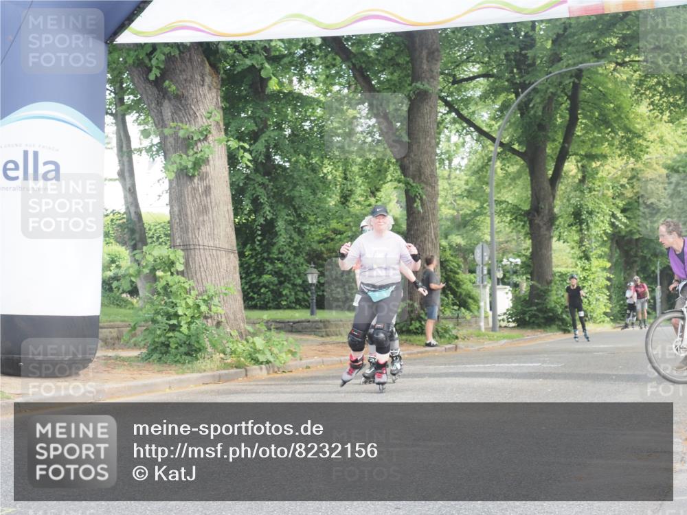 29.06.2025 - hella hamburg halbmarathon KatJ http://msf.ph/oto/8232156 29.06.2025 09:42:33 Zwischen KM18-KM19  meine-sportfotos.de