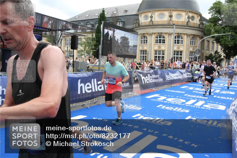 29.06.2025 - hella hamburg halbmarathon Michael Strokosch http://msf.ph/oto/8232177 29.06.2025 10:47:14 Ziel 2623, 4093, 6373, 6716, 7480, 7908, 10208, 10211, 12579, 13007, 15684, 17718, 17915 meine-sportfotos.de