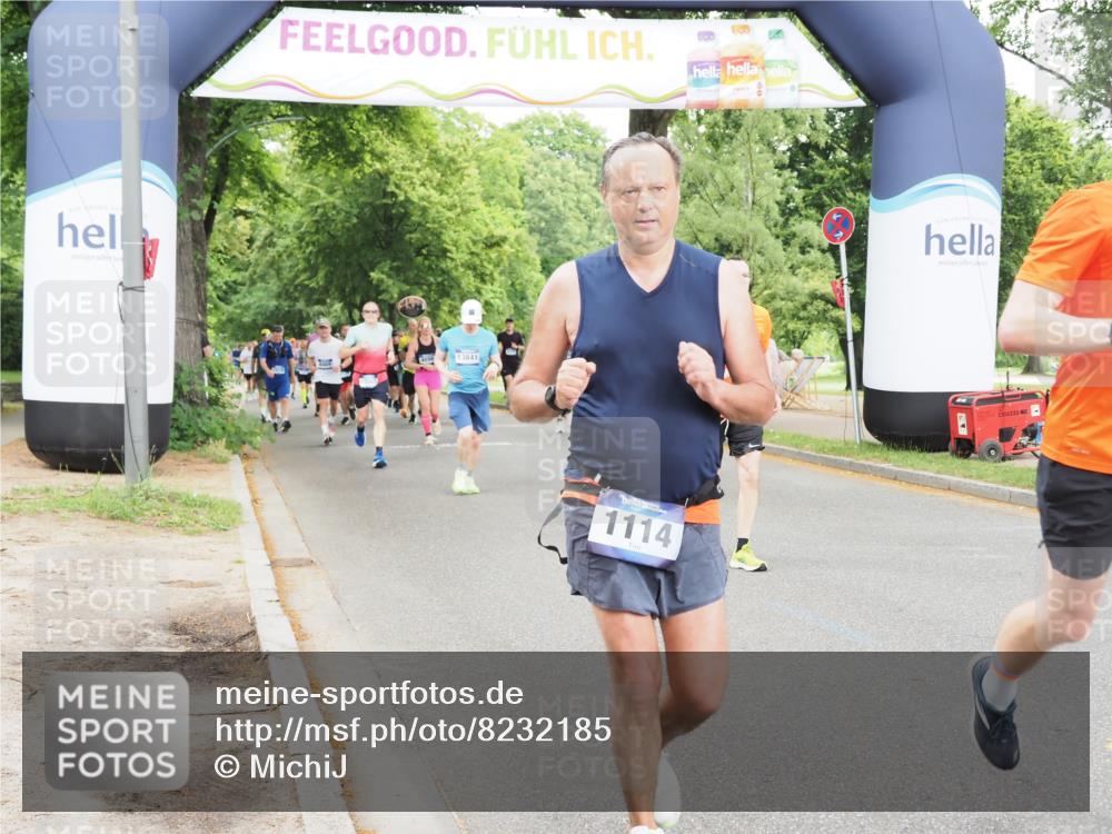 29.06.2025 - hella hamburg halbmarathon MichiJ http://msf.ph/oto/8232185 29.06.2025 10:49:40 Zwischen KM18-KM19 1114, 1940, 4859, 6311, 7869, 9124, 10866, 11402, 12567, 12662, 13551, 13739, 13841, 16371, 16540, 18796 meine-sportfotos.de