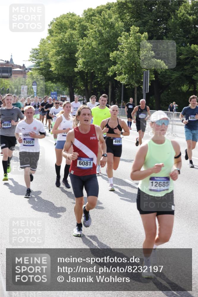 29.06.2025 - hella hamburg halbmarathon Jannik Wohlers http://msf.ph/oto/8232197 29.06.2025 09:52:43 Lombardsbrücke 1012, 1391, 1735, 2048, 2213, 2234, 2590, 2788, 2970, 3021, 3304, 3907, 3917, 3928, 4553, 4981, 4997, 5132, 5623, 6081, 6152, 6203, 6712, 6716, 7005, 7093, 7147, 7204, 7450, 8063, 8145, 8664, 8694, 8704, 8722, 8819, 9232, 9374, 9538, 9540, 9544, 9585, 10208, 10211, 10216, 10246, 10313, 11094, 11153, 11291, 11469, 11648, 11778, 12154, 12534, 12685, 12783, 12966, 13015, 13051, 13709, 13782, 14351, 14690, 14794, 15126, 15651, 15803 meine-sportfotos.de
