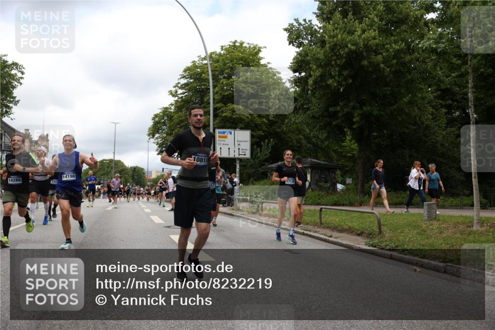 29.06.2025 - hella hamburg halbmarathon Yannick Fuchs http://msf.ph/oto/8232219 29.06.2025 10:46:50 20KM 1098, 1257, 1482, 1657, 1683, 2111, 2208, 2444, 2814, 3258, 3399, 3715, 3952, 3999, 4121, 4419, 4587, 4726, 5169, 5194, 5607, 5907, 6897, 7178, 7232, 7383, 7475, 8316, 8587, 8955, 9065, 9163, 10529, 10811, 11217, 11589, 11604, 11689, 12155, 12482, 12519, 13211, 13301, 14198, 14286, 14805, 15681, 15980, 16320, 16467, 16929, 17130, 17198, 17710, 17773, 18249, 18331, 19208 meine-sportfotos.de
