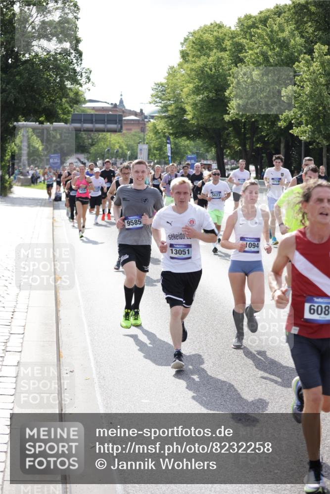 29.06.2025 - hella hamburg halbmarathon Jannik Wohlers http://msf.ph/oto/8232258 29.06.2025 09:52:44 Lombardsbrücke 1012, 1391, 1735, 2048, 2213, 2234, 2590, 2788, 2970, 3021, 3304, 3907, 3917, 3928, 4553, 4981, 4997, 5132, 5623, 6081, 6152, 6203, 6712, 6716, 7005, 7093, 7147, 7204, 7450, 7765, 8063, 8145, 8664, 8694, 8704, 8722, 8819, 9232, 9305, 9374, 9534, 9538, 9540, 9544, 9585, 10208, 10211, 10216, 10246, 10313, 11094, 11153, 11291, 11469, 11648, 12035, 12154, 12534, 12643, 12685, 12783, 12966, 13015, 13051, 13709, 13782, 14351, 14690, 14794, 15126, 15651, 15803, 15900 meine-sportfotos.de