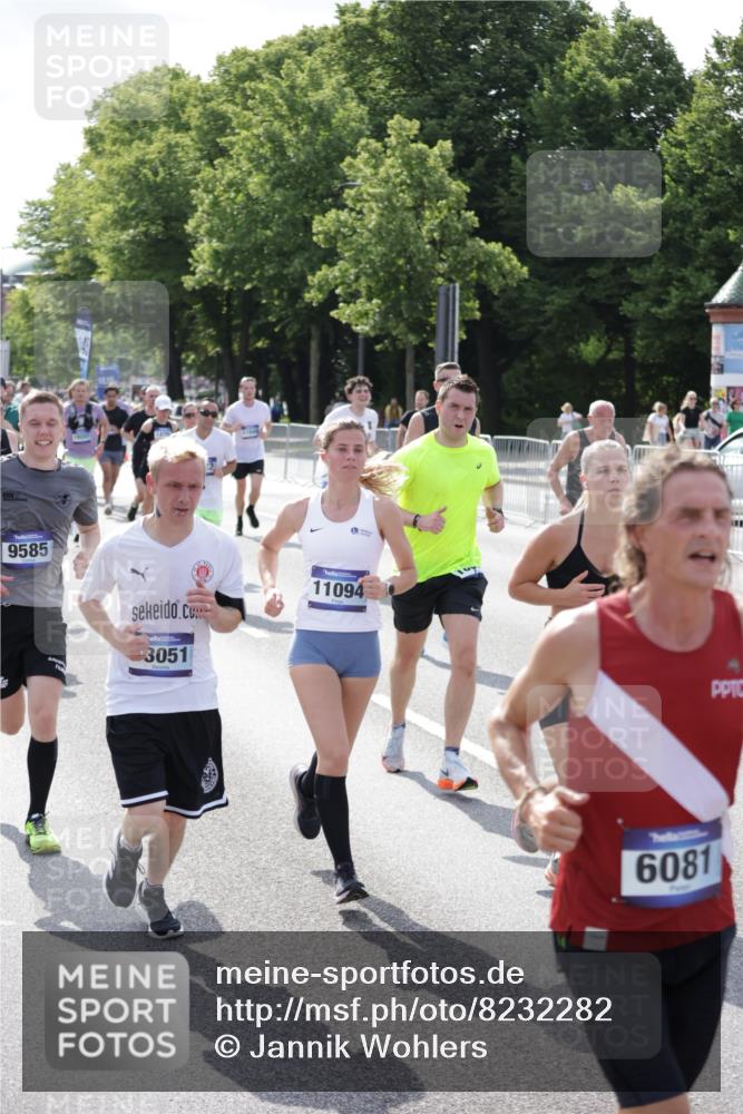29.06.2025 - hella hamburg halbmarathon Jannik Wohlers http://msf.ph/oto/8232282 29.06.2025 09:52:45 Lombardsbrücke 1012, 1391, 1735, 1759, 2048, 2213, 2234, 2590, 2970, 3021, 3304, 3907, 3917, 3928, 4553, 4981, 4997, 5132, 5623, 5624, 6081, 6152, 6203, 6712, 6716, 7005, 7093, 7147, 7204, 7450, 7765, 8063, 8145, 8664, 8694, 8704, 8722, 8819, 9232, 9305, 9374, 9534, 9538, 9540, 9544, 9585, 10208, 10211, 10216, 10246, 10313, 11094, 11153, 11291, 11469, 11648, 12035, 12154, 12534, 12643, 12685, 12783, 12966, 13015, 13051, 13709, 13782, 14351, 14690, 14794, 15126, 15651, 15803, 15900 meine-sportfotos.de
