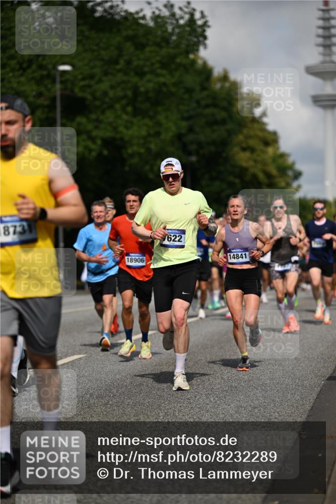 29.06.2025 - hella hamburg halbmarathon Dr. Thomas Lammeyer http://msf.ph/oto/8232289 29.06.2025 09:50:26 Kennedybrücke 1002, 1053, 1396, 1407, 1411, 1910, 1959, 2228, 2563, 2836, 2851, 3790, 3935, 4740, 5193, 6032, 6305, 6473, 7080, 7466, 7622, 7831, 7867, 7972, 9376, 9508, 10477, 10771, 11055, 11370 meine-sportfotos.de