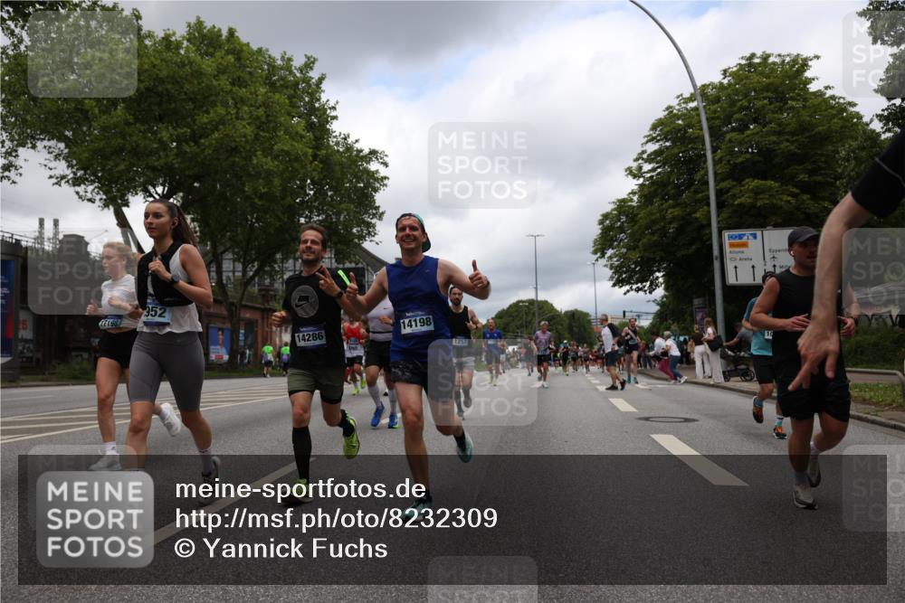 29.06.2025 - hella hamburg halbmarathon Yannick Fuchs http://msf.ph/oto/8232309 29.06.2025 10:46:51 20KM 1098, 1257, 1482, 1657, 1683, 2111, 2208, 2444, 2814, 3258, 3399, 3952, 3999, 4121, 4419, 4587, 4726, 5169, 5194, 5607, 5907, 6897, 7178, 7232, 7383, 7475, 8316, 8587, 8651, 8955, 9065, 9163, 10529, 10811, 11217, 11588, 11589, 11604, 11689, 12155, 12482, 12519, 13211, 13301, 14198, 14286, 14805, 15681, 15980, 16320, 16467, 16929, 17130, 17198, 17710, 17773, 18249, 18331, 19208 meine-sportfotos.de