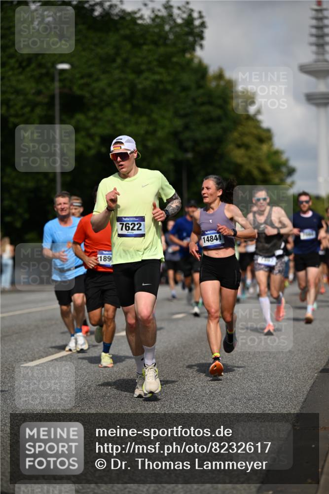 29.06.2025 - hella hamburg halbmarathon Dr. Thomas Lammeyer http://msf.ph/oto/8232617 29.06.2025 09:50:27 Kennedybrücke 1002, 1053, 1396, 1407, 1411, 1910, 1959, 2228, 2563, 2836, 2851, 3790, 3935, 4740, 5193, 6032, 6305, 6473, 7080, 7622, 7831, 7867, 7972, 9376, 9508, 10477, 10771, 11055, 11370 meine-sportfotos.de