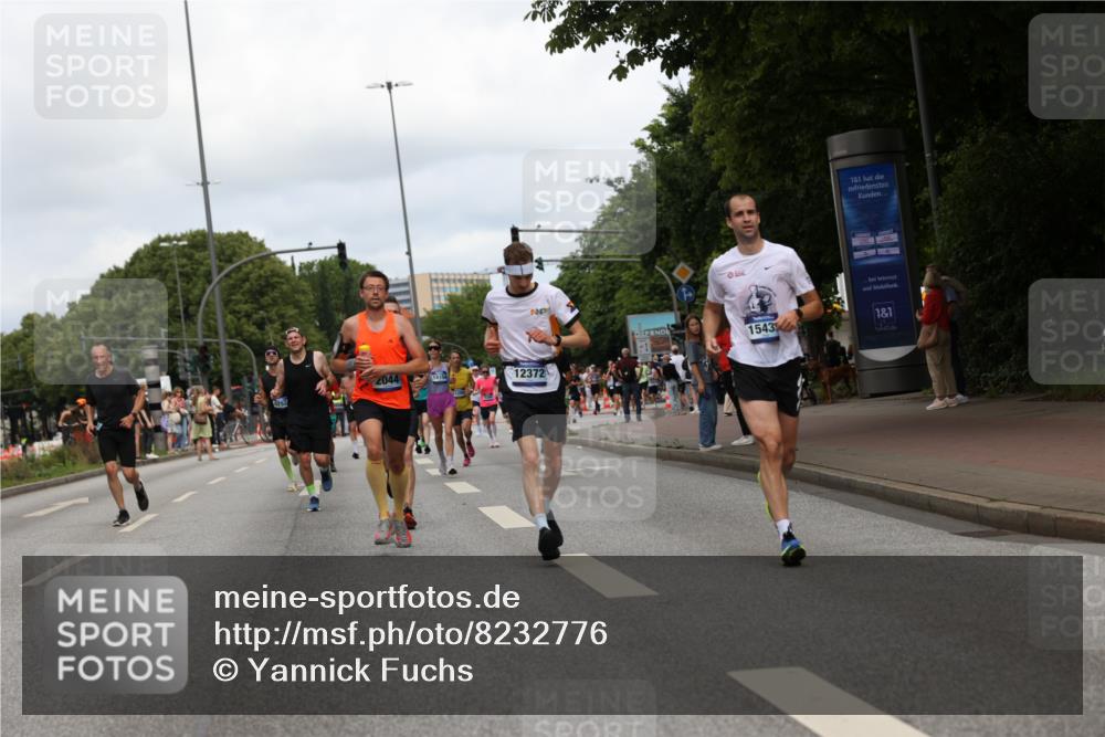 29.06.2025 - hella hamburg halbmarathon Yannick Fuchs http://msf.ph/oto/8232776 29.06.2025 10:34:17 20KM 1358, 2044, 2546, 2563, 2573, 2972, 3547, 3626, 4398, 4565, 5752, 7981, 8319, 8346, 8925, 9116, 9540, 11284, 11305, 11714, 11806, 12046, 12091, 12335, 12372, 13190, 13479, 13514, 14077, 14204, 14272, 15094, 15336, 15421, 15435, 15744, 15828, 17005, 17425, 17668, 17792, 17916, 18013, 18154, 18285, 18803 meine-sportfotos.de