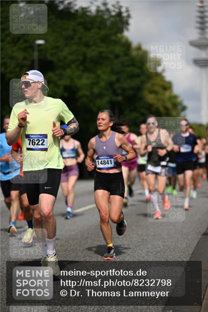 29.06.2025 - hella hamburg halbmarathon Dr. Thomas Lammeyer http://msf.ph/oto/8232798 29.06.2025 09:50:28 Kennedybrücke 1002, 1053, 1396, 1407, 1411, 1910, 1959, 2228, 2563, 2836, 2851, 3790, 3935, 4246, 4740, 5193, 6032, 6305, 6473, 7080, 7622, 7831, 7867, 7972, 9376, 9508, 10477, 10771, 11055, 11370 meine-sportfotos.de