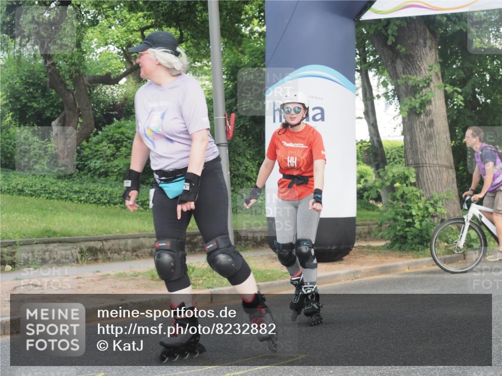 29.06.2025 - hella hamburg halbmarathon KatJ http://msf.ph/oto/8232882 29.06.2025 09:42:35 Zwischen KM18-KM19  meine-sportfotos.de