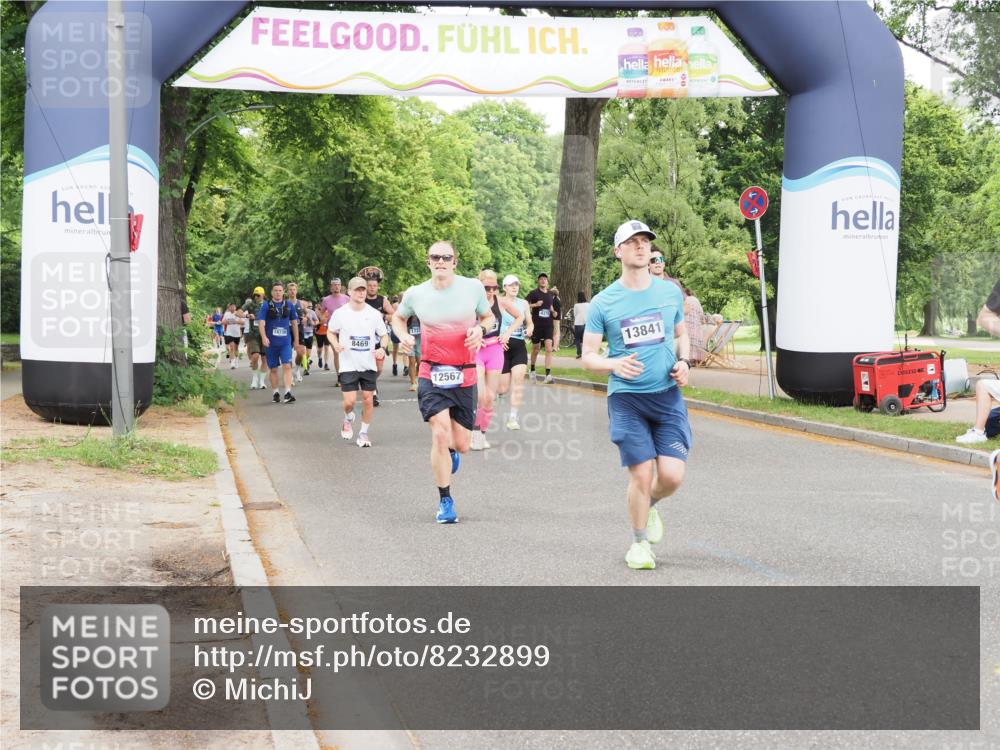 29.06.2025 - hella hamburg halbmarathon MichiJ http://msf.ph/oto/8232899 29.06.2025 10:49:43 Zwischen KM18-KM19 1114, 1940, 4859, 6311, 8469, 9124, 9899, 10194, 11402, 12567, 13739, 13841, 16540, 18359, 18739, 18796 meine-sportfotos.de