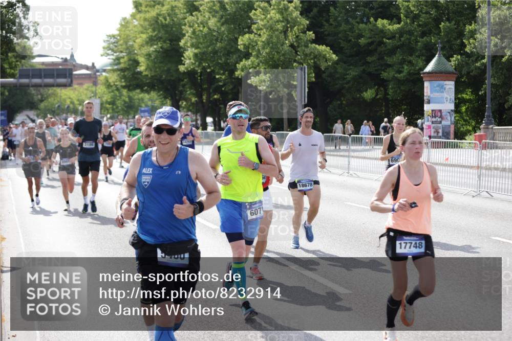 29.06.2025 - hella hamburg halbmarathon Jannik Wohlers http://msf.ph/oto/8232914 29.06.2025 09:53:07 Lombardsbrücke 1466, 1558, 1750, 2365, 2402, 2623, 3004, 3146, 3186, 3414, 4091, 4310, 5022, 5460, 5692, 6071, 6282, 6375, 6460, 6903, 7322, 7448, 9126, 9200, 9303, 9626, 9723, 9794, 9965, 10789, 11283, 11858, 12271, 13009, 13303, 13450, 13690, 14034, 14200, 14262, 14275, 14464, 15519, 15629, 16084, 16105, 16286, 16333, 16617, 16685, 16725, 17384, 17718, 17729, 17748, 17960, 18066, 18638, 18678, 18922 meine-sportfotos.de