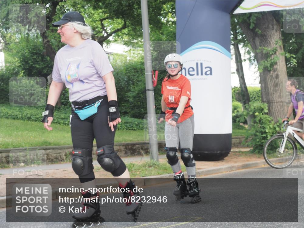 29.06.2025 - hella hamburg halbmarathon KatJ http://msf.ph/oto/8232946 29.06.2025 09:42:35 Zwischen KM18-KM19  meine-sportfotos.de
