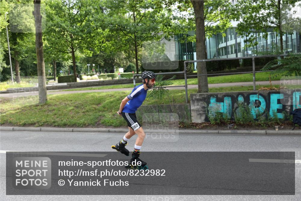 29.06.2025 - hella hamburg halbmarathon Yannick Fuchs http://msf.ph/oto/8232982 29.06.2025 09:28:27 20KM 260 meine-sportfotos.de