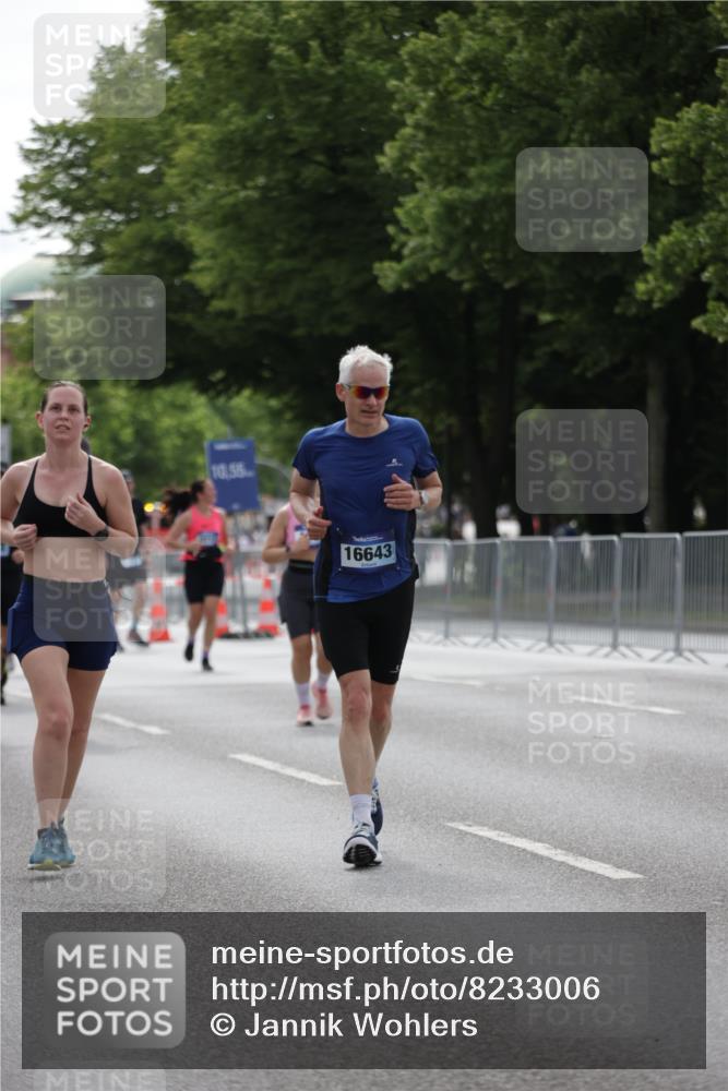 29.06.2025 - hella hamburg halbmarathon Jannik Wohlers http://msf.ph/oto/8233006 29.06.2025 10:28:18 Lombardsbrücke 1518, 1557, 4700, 4834, 5167, 5249, 5250, 5718, 5903, 5939, 6102, 6418, 8560, 9642, 9716, 9855, 10068, 10434, 15256, 16125, 16643, 18293 meine-sportfotos.de