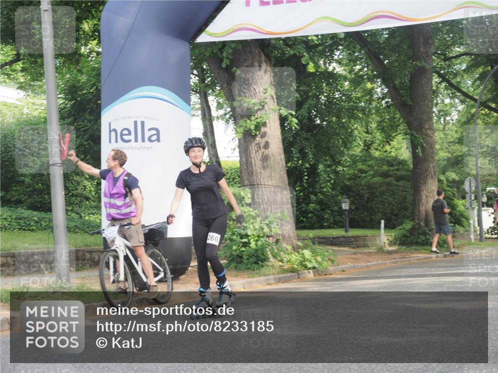 29.06.2025 - hella hamburg halbmarathon KatJ http://msf.ph/oto/8233185 29.06.2025 09:42:39 Zwischen KM18-KM19  meine-sportfotos.de
