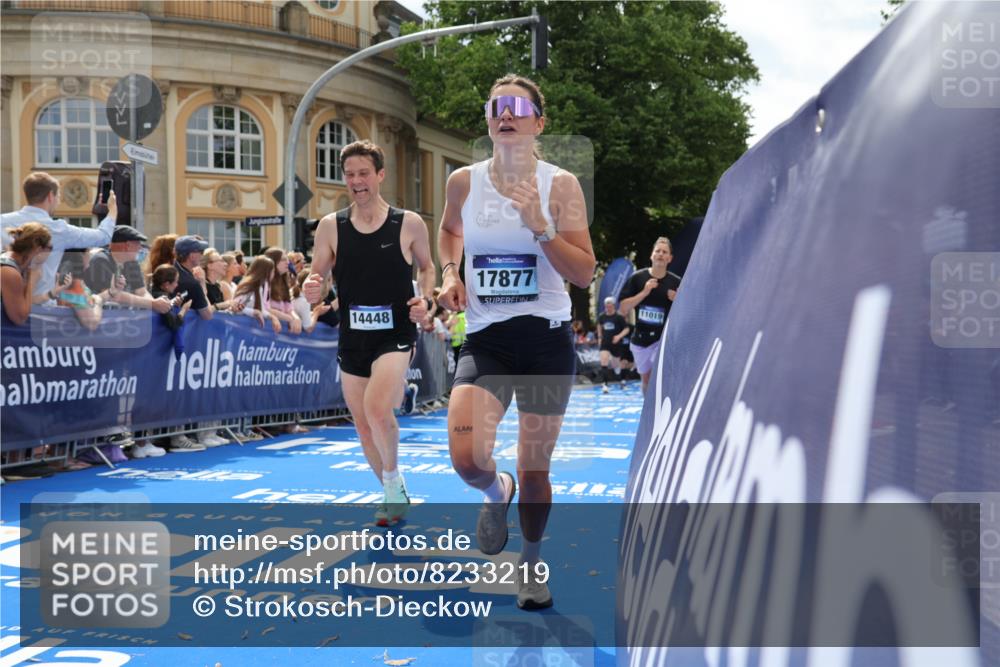29.06.2025 - hella hamburg halbmarathon Strokosch-Dieckow http://msf.ph/oto/8233219 29.06.2025 10:34:05 Ziel 7884, 7901, 9345, 9376, 9519, 11019, 11202, 11227, 13066, 13493, 13494, 14448, 15268, 16724, 17751, 17877, 18906 meine-sportfotos.de