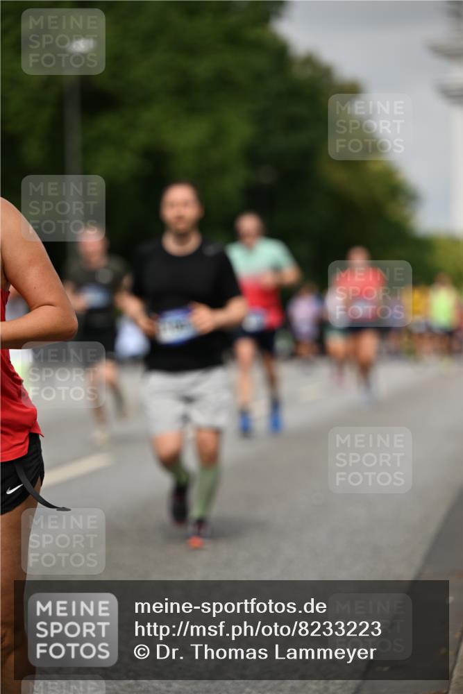 29.06.2025 - hella hamburg halbmarathon Dr. Thomas Lammeyer http://msf.ph/oto/8233223 29.06.2025 10:13:31 Kennedybrücke 7081, 7187, 7636, 9297, 9306, 9434, 9781, 10819, 10943, 11067 meine-sportfotos.de