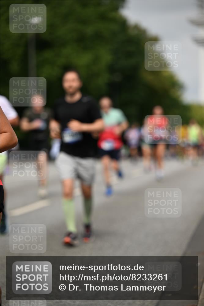 29.06.2025 - hella hamburg halbmarathon Dr. Thomas Lammeyer http://msf.ph/oto/8233261 29.06.2025 10:13:31 Kennedybrücke 7081, 7187, 7636, 9297, 9306, 9434, 9781, 10819, 10943, 11067 meine-sportfotos.de