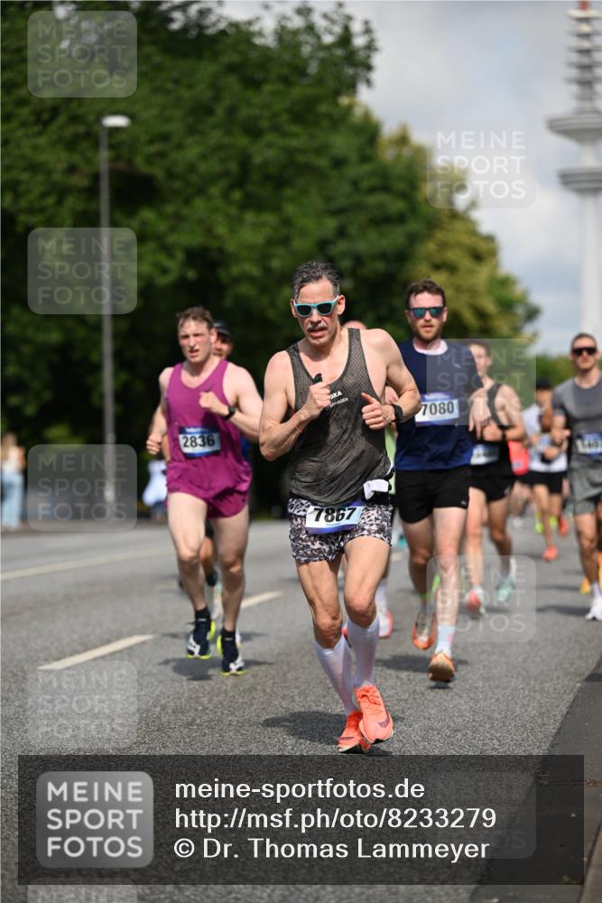29.06.2025 - hella hamburg halbmarathon Dr. Thomas Lammeyer http://msf.ph/oto/8233279 29.06.2025 09:50:30 Kennedybrücke 1002, 1053, 1396, 1407, 1411, 1910, 1959, 2228, 2563, 2836, 2851, 3790, 3935, 4246, 4740, 5193, 6032, 6305, 6473, 7080, 7622, 7831, 7867, 7972, 9376, 9508, 10771, 11055, 11370 meine-sportfotos.de