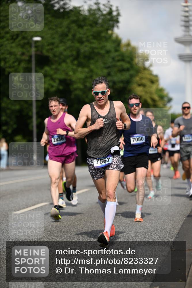 29.06.2025 - hella hamburg halbmarathon Dr. Thomas Lammeyer http://msf.ph/oto/8233327 29.06.2025 09:50:30 Kennedybrücke 1002, 1053, 1396, 1407, 1411, 1910, 1959, 2228, 2563, 2836, 2851, 3790, 3935, 4246, 4740, 5193, 6032, 6305, 6473, 7080, 7622, 7831, 7867, 7972, 9376, 9508, 10771, 11055, 11370 meine-sportfotos.de