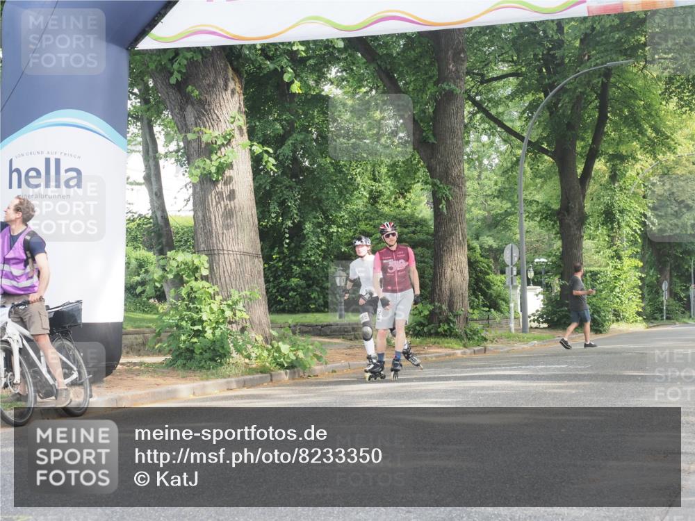 29.06.2025 - hella hamburg halbmarathon KatJ http://msf.ph/oto/8233350 29.06.2025 09:42:42 Zwischen KM18-KM19  meine-sportfotos.de