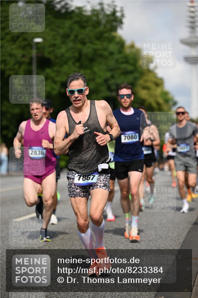 29.06.2025 - hella hamburg halbmarathon Dr. Thomas Lammeyer http://msf.ph/oto/8233384 29.06.2025 09:50:31 Kennedybrücke 1002, 1053, 1396, 1407, 1411, 1910, 1959, 2228, 2563, 2836, 2851, 3790, 3935, 4246, 4740, 5193, 6032, 6305, 6473, 6915, 7080, 7622, 7831, 7867, 7972, 9376, 9508, 10771, 11055, 11370 meine-sportfotos.de