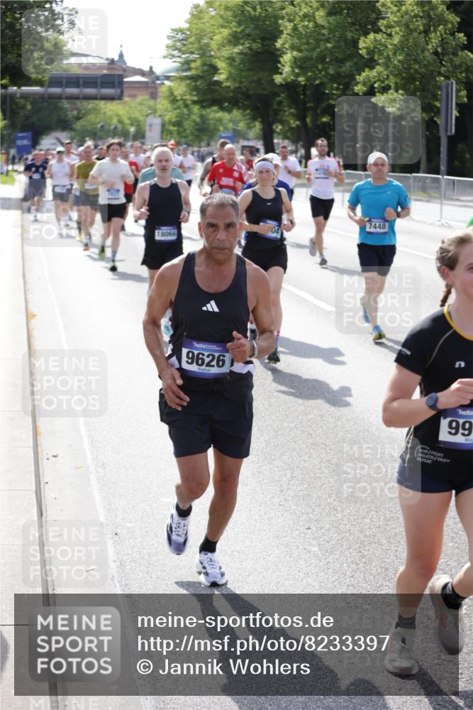29.06.2025 - hella hamburg halbmarathon Jannik Wohlers http://msf.ph/oto/8233397 29.06.2025 09:53:11 Lombardsbrücke 2365, 2402, 2623, 2890, 2937, 3004, 3146, 3186, 3414, 4140, 4247, 4310, 5362, 5460, 5532, 5692, 6071, 6282, 6375, 6388, 6903, 7385, 7448, 7480, 9126, 9200, 9303, 9626, 9633, 9723, 9965, 11283, 12271, 13009, 13450, 13667, 14034, 14200, 14262, 14275, 14464, 14764, 15519, 15629, 16084, 16105, 16286, 16333, 16685, 16725, 16766, 17032, 17384, 17718, 17729, 17748, 17960, 18066, 18638, 18678, 18922 meine-sportfotos.de