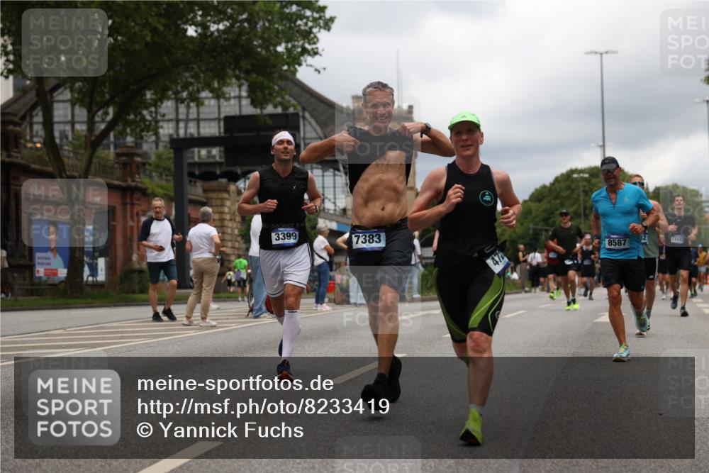 29.06.2025 - hella hamburg halbmarathon Yannick Fuchs http://msf.ph/oto/8233419 29.06.2025 10:47:00 20KM 1257, 1258, 1482, 1683, 2111, 2208, 2346, 2910, 3334, 3399, 3999, 4065, 4419, 4587, 4726, 5077, 5169, 5194, 5607, 5907, 6198, 6897, 7232, 7383, 7509, 8273, 8361, 8587, 8651, 8955, 9065, 9163, 10529, 10724, 11217, 11588, 11589, 11604, 11689, 12155, 12482, 12910, 14805, 15430, 15681, 15980, 16467, 16929, 17710, 18249, 18331, 18720, 18901, 19208, 19244 meine-sportfotos.de