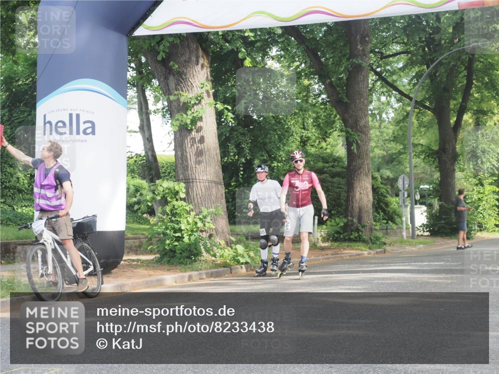29.06.2025 - hella hamburg halbmarathon KatJ http://msf.ph/oto/8233438 29.06.2025 09:42:42 Zwischen KM18-KM19  meine-sportfotos.de