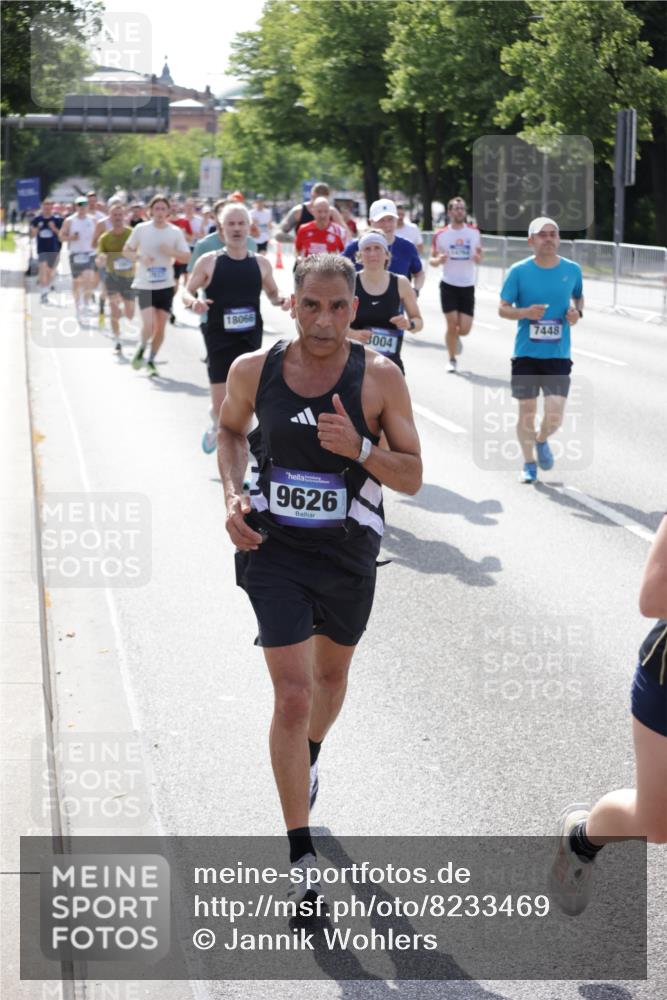 29.06.2025 - hella hamburg halbmarathon Jannik Wohlers http://msf.ph/oto/8233469 29.06.2025 09:53:12 Lombardsbrücke 2365, 2402, 2623, 2890, 2937, 3004, 3146, 3186, 3414, 4140, 4247, 4310, 5362, 5460, 5532, 5650, 5692, 6071, 6282, 6375, 6388, 6903, 7385, 7448, 7480, 9200, 9303, 9626, 9633, 9723, 9965, 11283, 12271, 13009, 13450, 13667, 14034, 14200, 14262, 14464, 14764, 15519, 15629, 16084, 16286, 16333, 16725, 16766, 17032, 17384, 17718, 17748, 17960, 18066, 18638, 18678, 18922 meine-sportfotos.de
